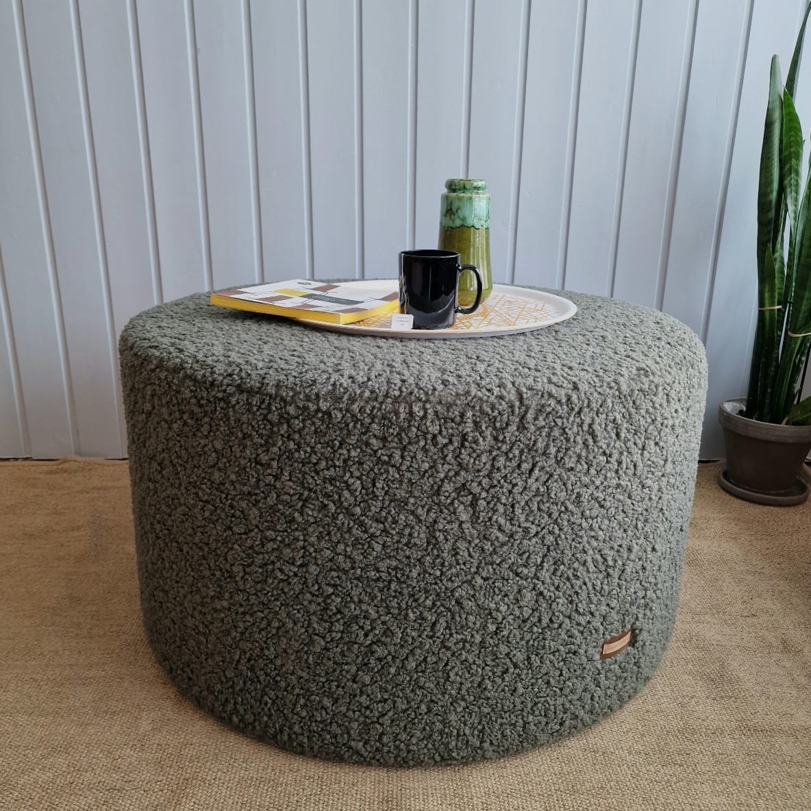 Tummanvihreä rahi featured image