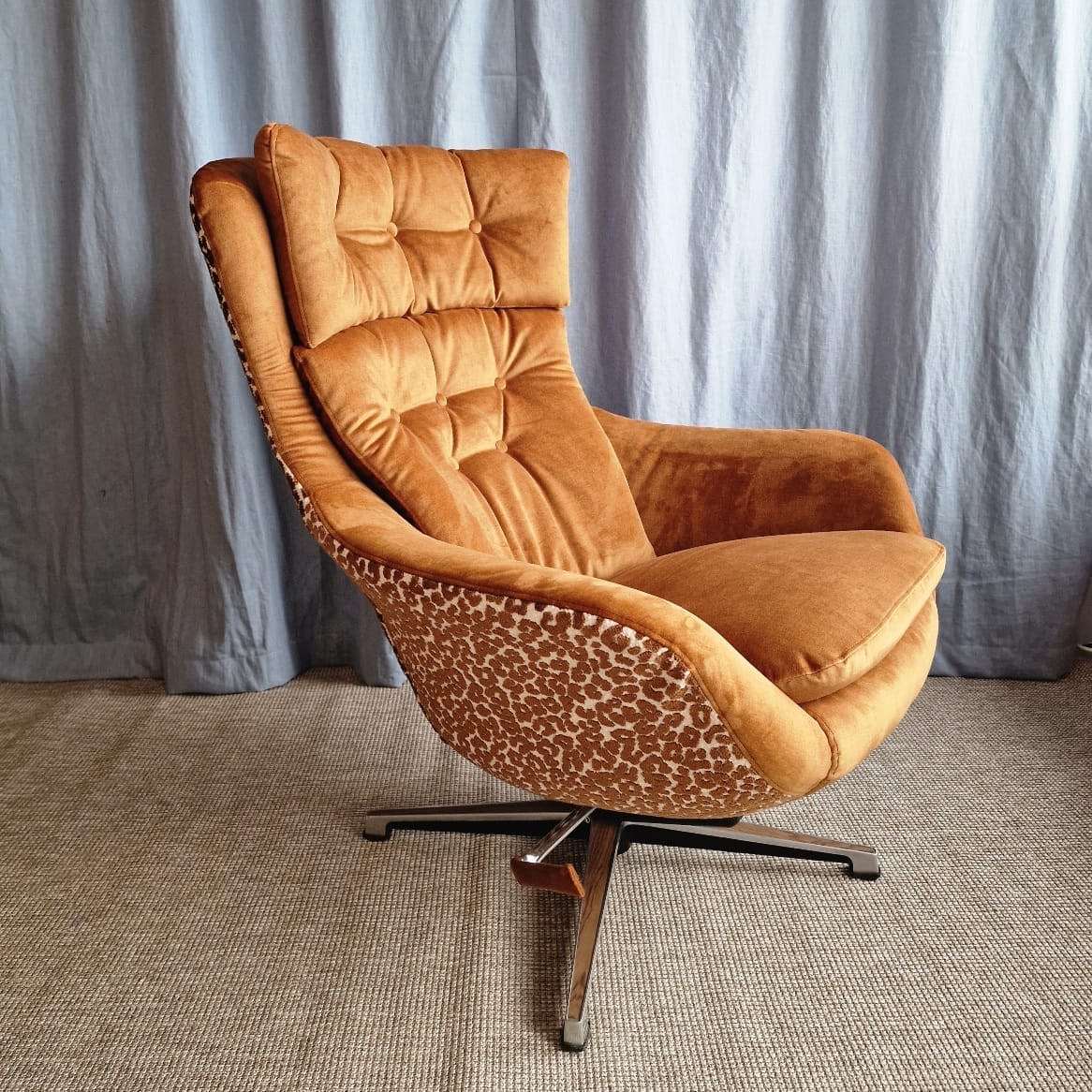 retro pyörivä nojatuoli featured image